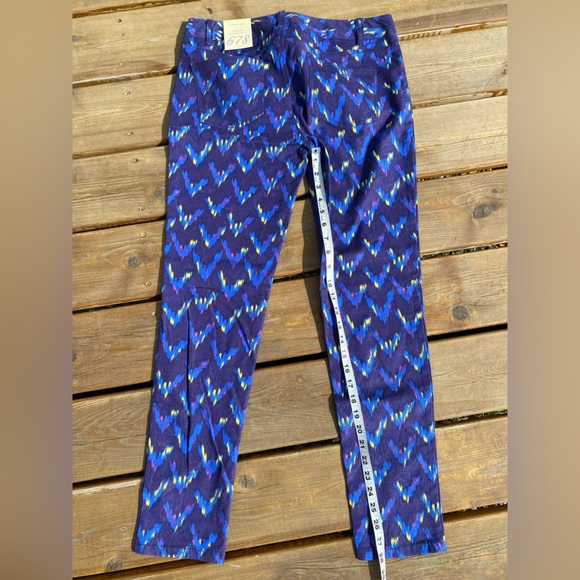 Womens Limited Funky Embossed Jeans! Brand NEW! Size 8/ 30-31”waist🔥Lightweight - Picture 12 of 16